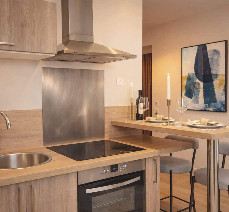 Fully equipped kitchen with everything you need