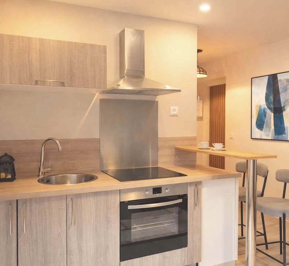 Brand-new kitchen for all your cooking needs