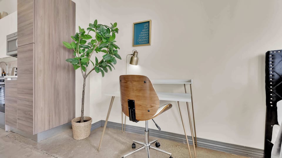 Workspace Oasis: Bright and stylish desk nook for inspiration and productivity!