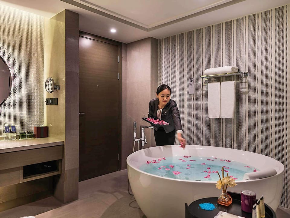 1 bedroom, minibar, in-room safe, desk