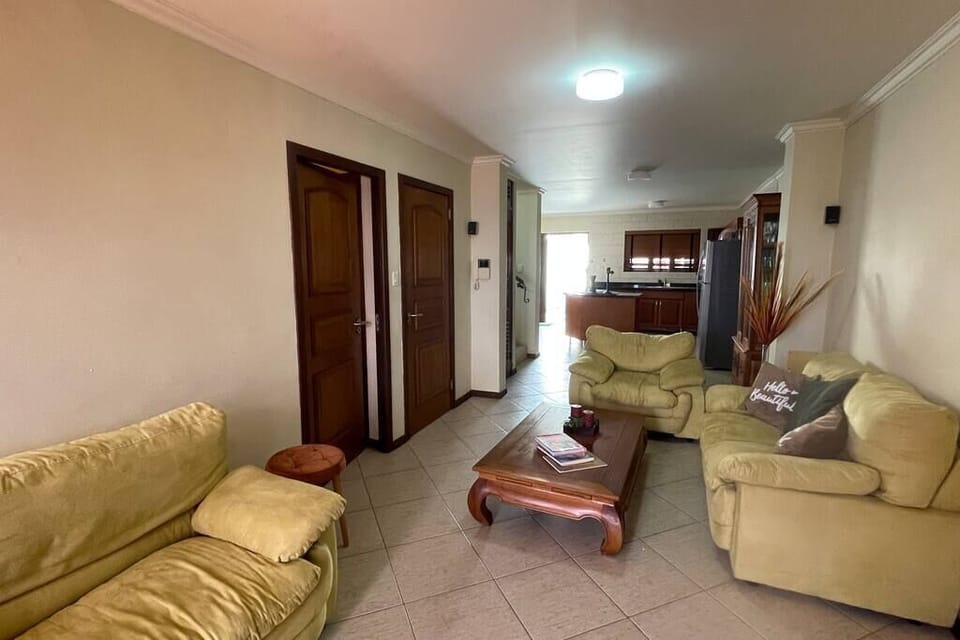 Living room (2)