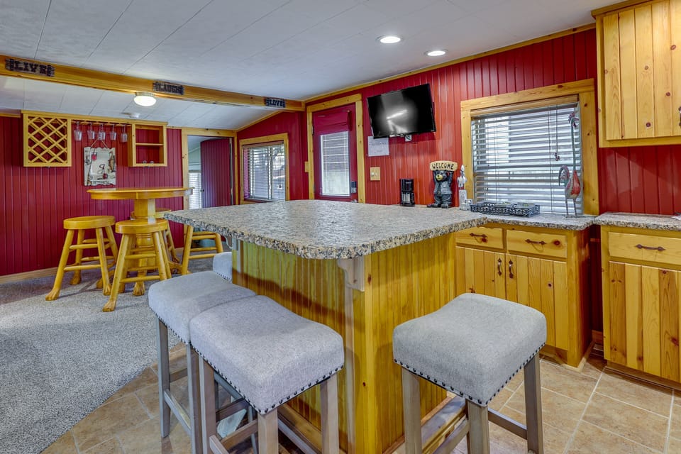 Kitchen | Blender | Crockpot | Drip Coffee Maker | Tea Kettle | Toaster