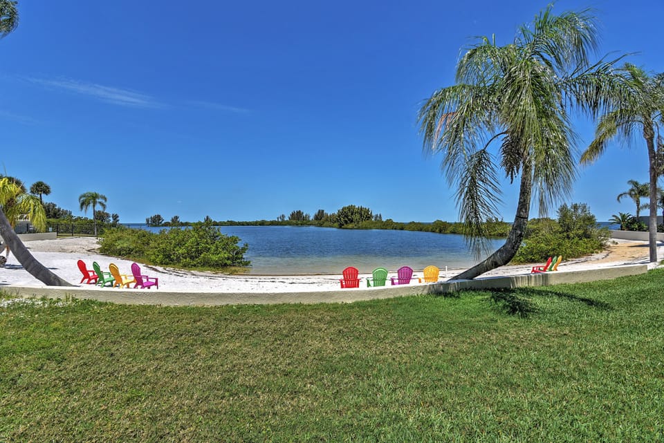 Gulf Island Beach and Tennis Club | Private Beach