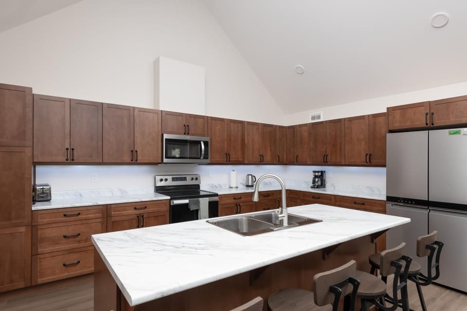 Evergreen Cabin Rental (1530)