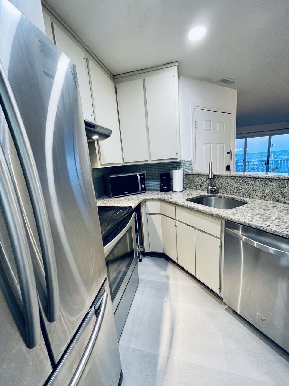 Kitchen with a view of the waves.