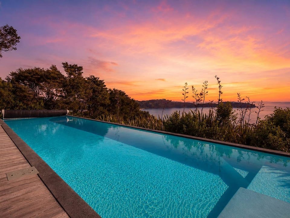 Sunset views over the ocean