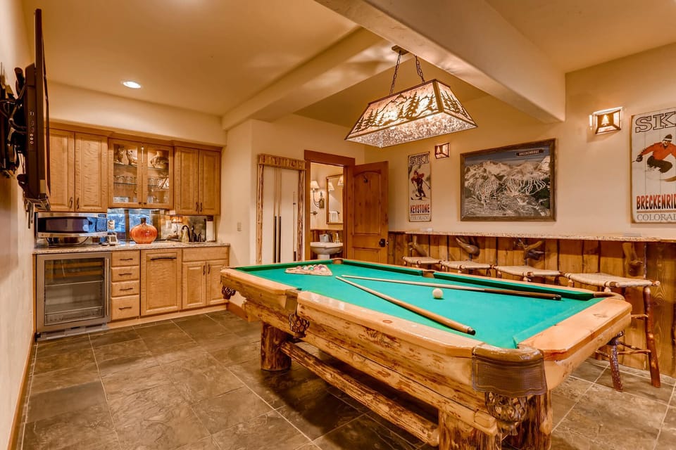 Game room