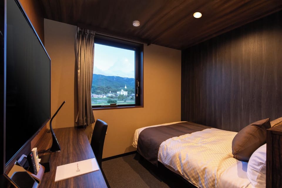 Standard Double Room (Hakone View), Non-Smoking | Desk, free WiFi, bed sheets