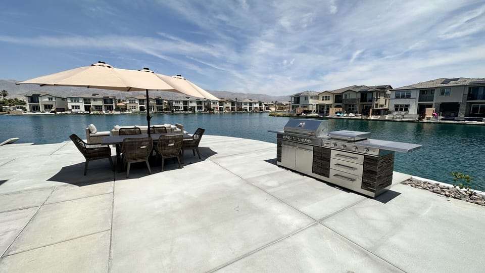 6 burner BBQ, outdoor dining table for 6+