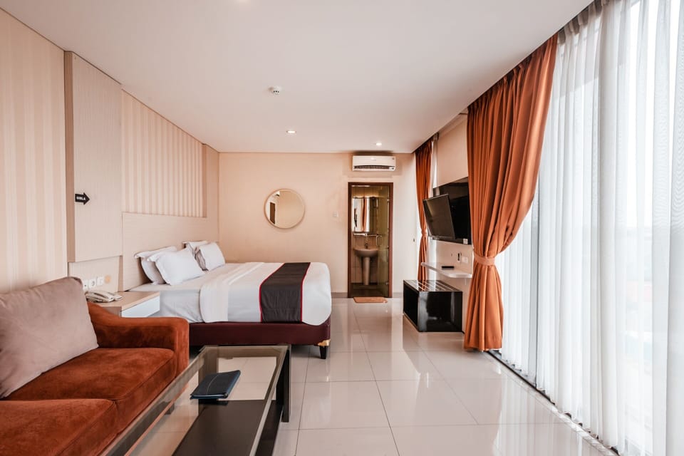 Deluxe Double Room | Desk, laptop workspace, free WiFi, bed sheets