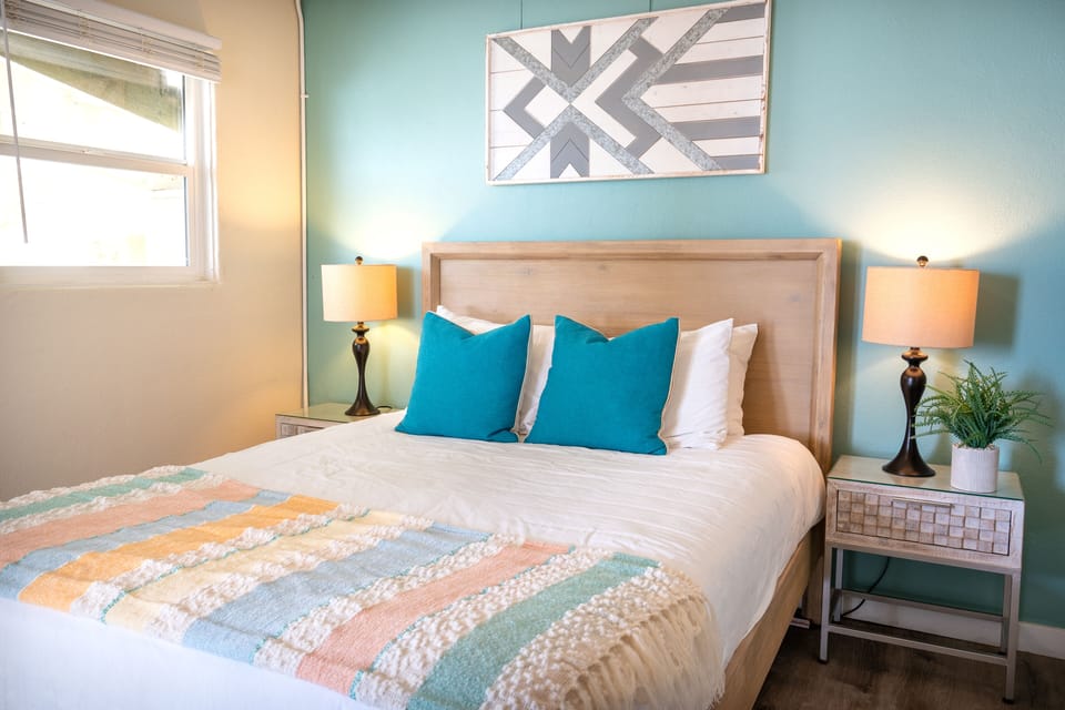 Bedroom 2 - Queen size bed