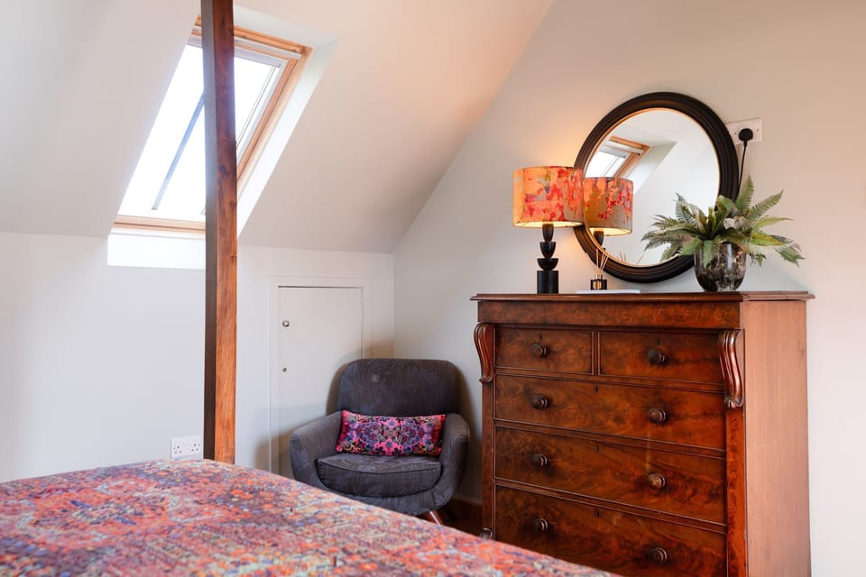 Feshiebridge Cottage master bedroom