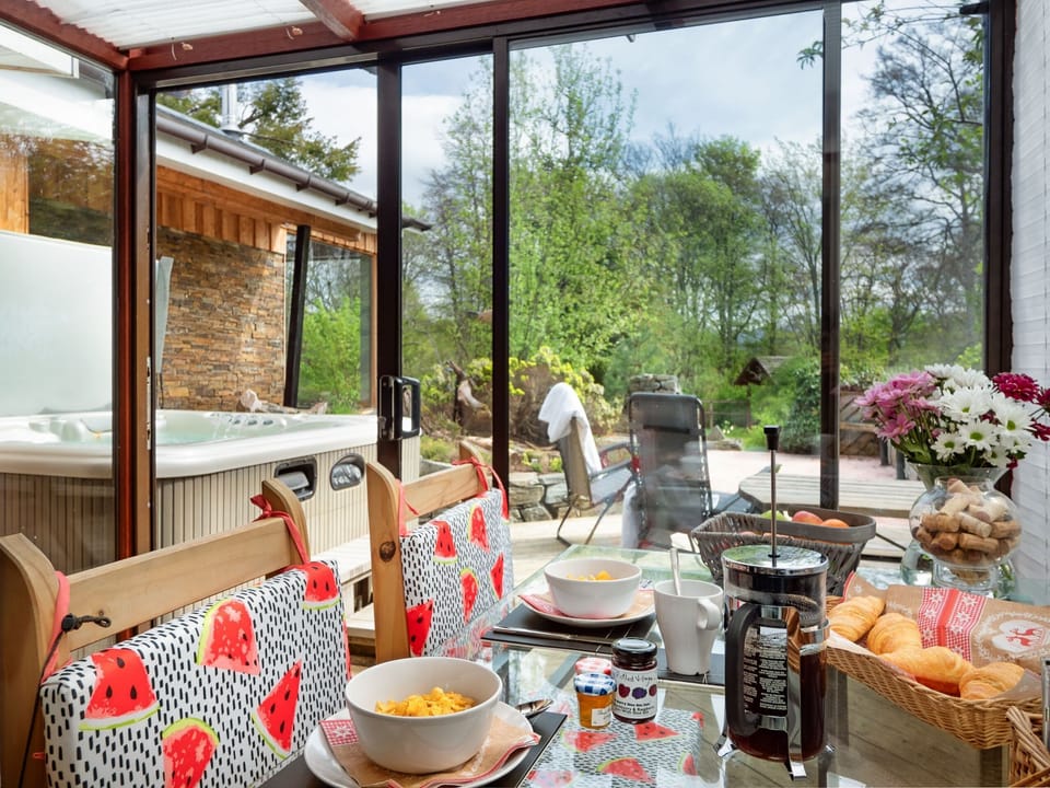 River House Garden Rooms conseravatory set for breakfast