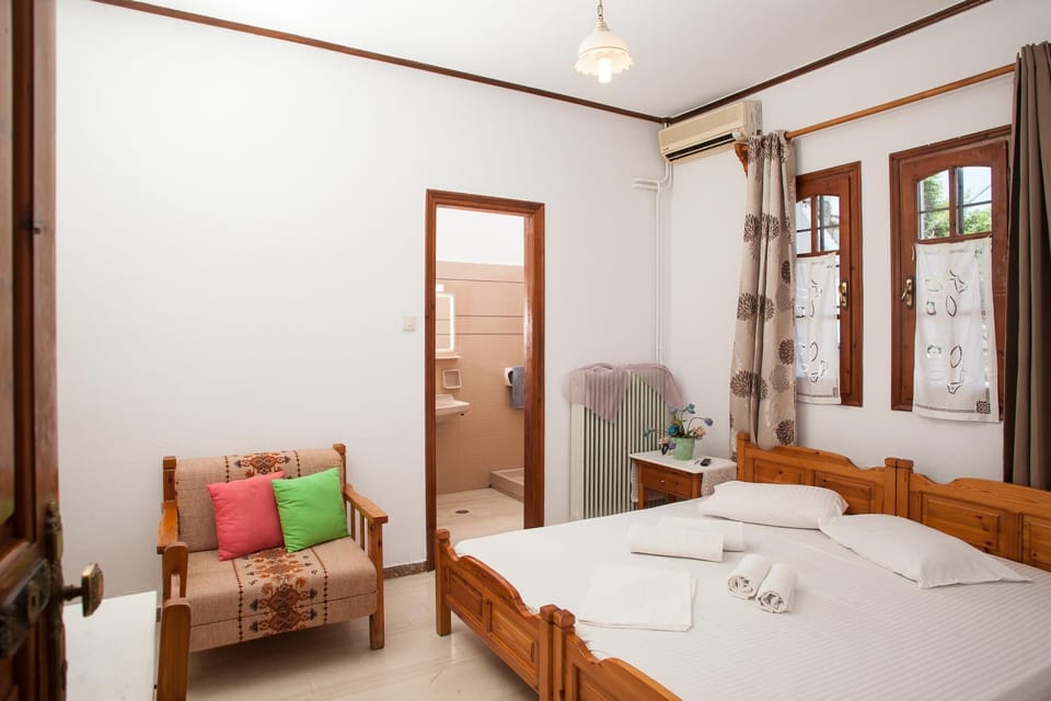 Paradeisos Double Room 1 Apartment in Magnesia Prefecture, Greece
