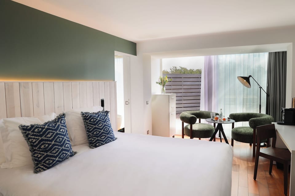 Junior Suite | Minibar, in-room safe, soundproofing, free WiFi