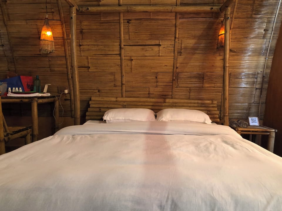 Comfort Chalet | Pillowtop beds, individually decorated, individually furnished, desk