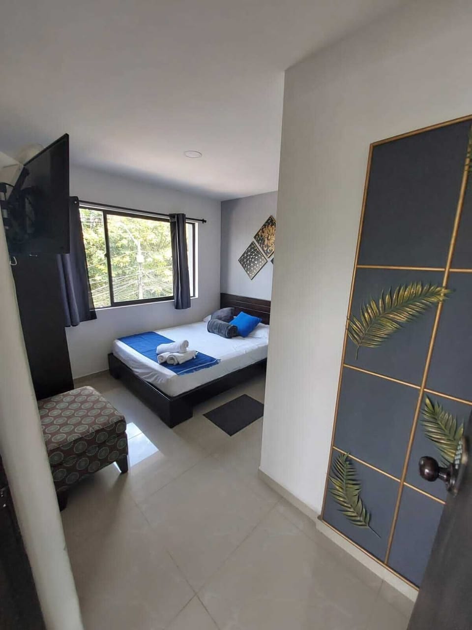 Premium bedding, Select Comfort beds, free WiFi