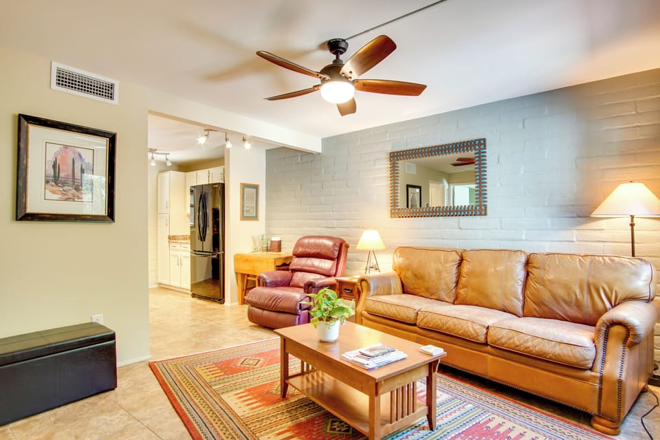 Living Room | Smart TV | WiFi | Central A/C