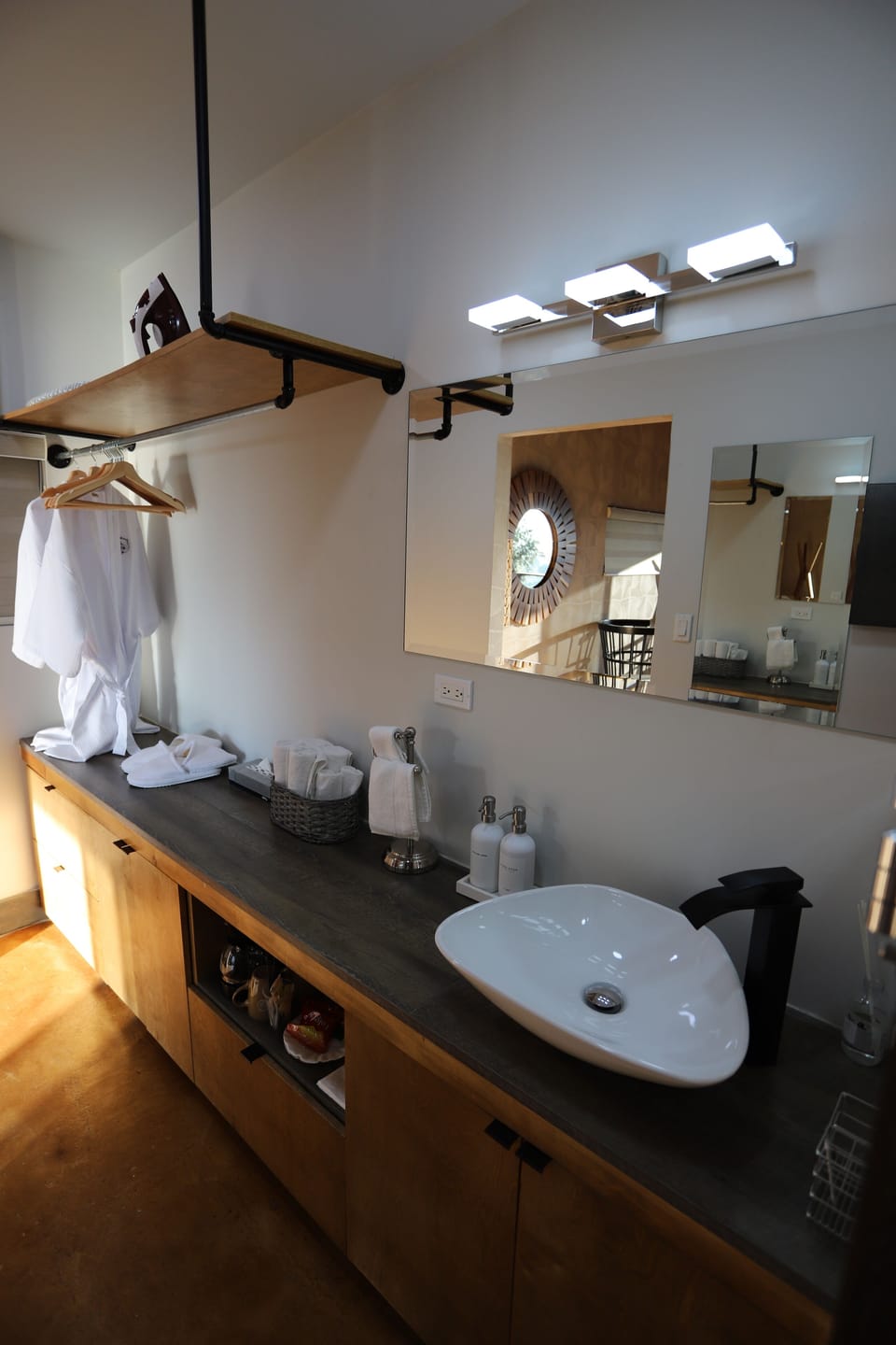 Cabin, 1 King Bed | Bathroom | Shower, hair dryer, bathrobes, slippers