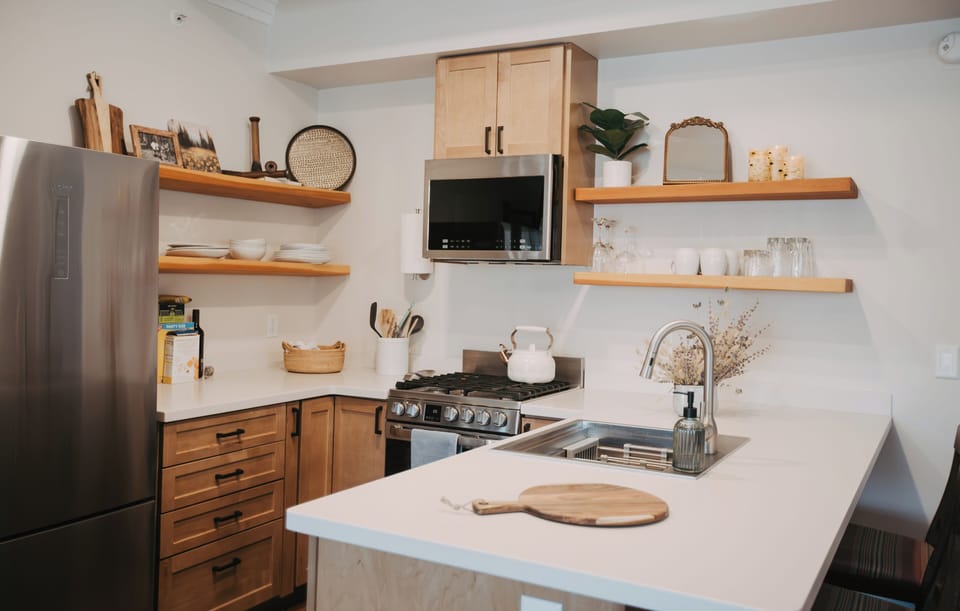 Panoramic Apartment | Private kitchen | Microwave, coffee/tea maker, electric kettle, paper towels