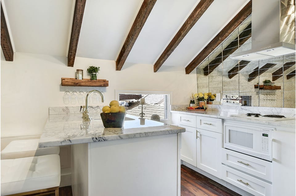 The Barracks | Private kitchen | Fridge, microwave, coffee/tea maker, toaster