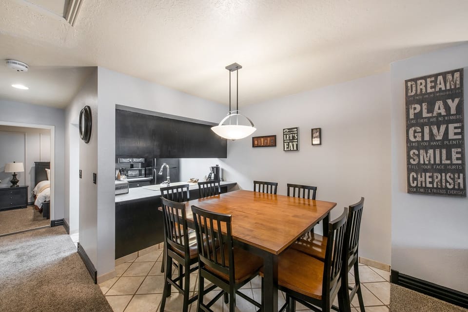Dining / Kitchen