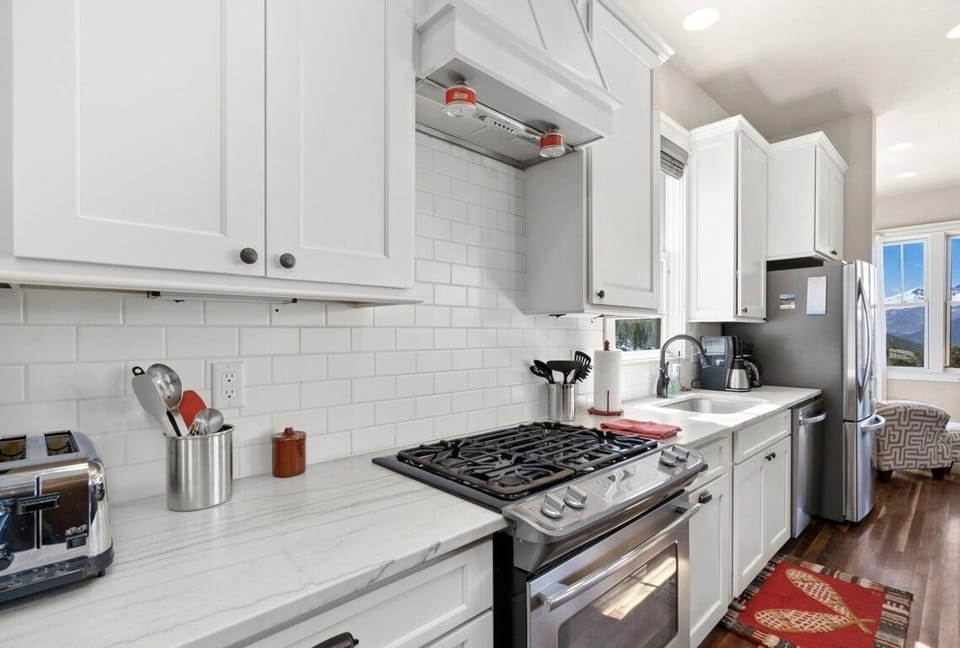 Cook your favorite meal with the gas stove
