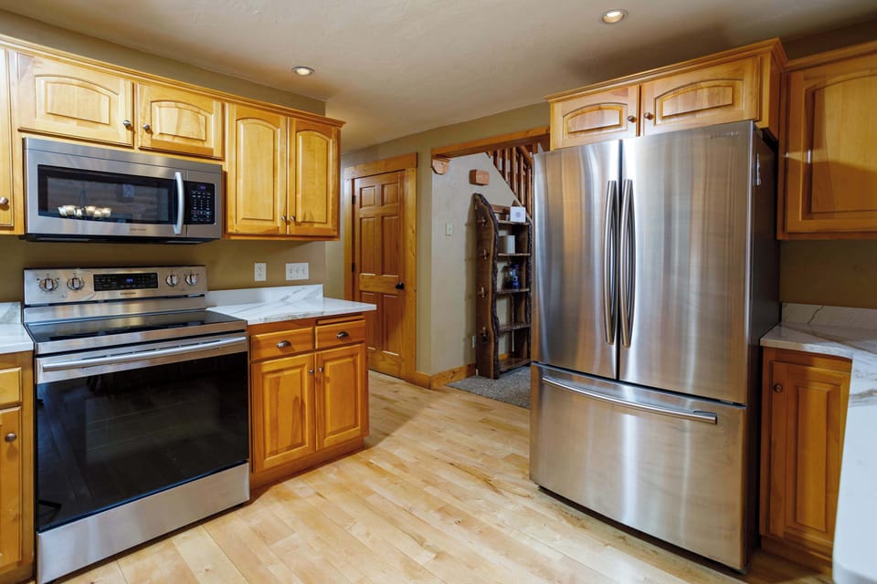 So much space to prepare your favorite meals!