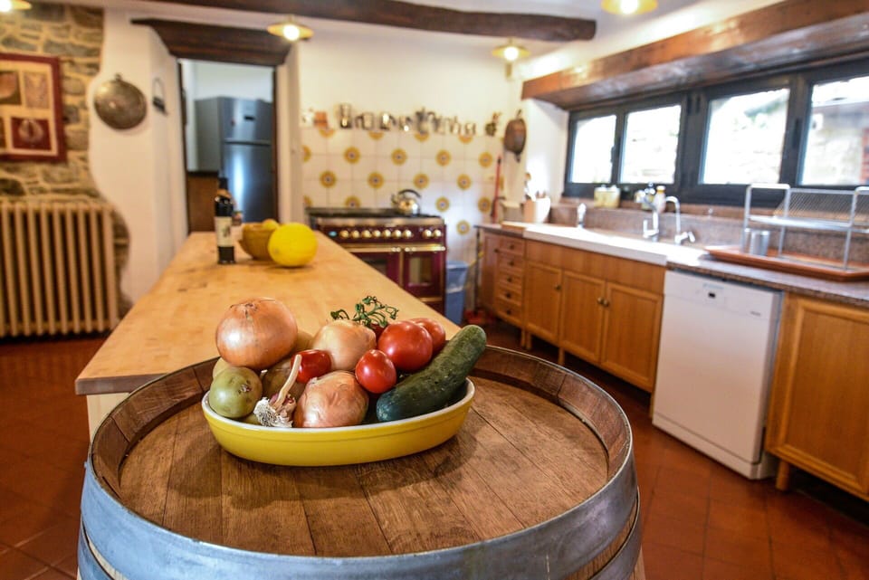 Cabinetry, Property, Food, Tap, Countertop, Sink, Plumbing Fixture, Plant, Interior Design, Kitchen Sink