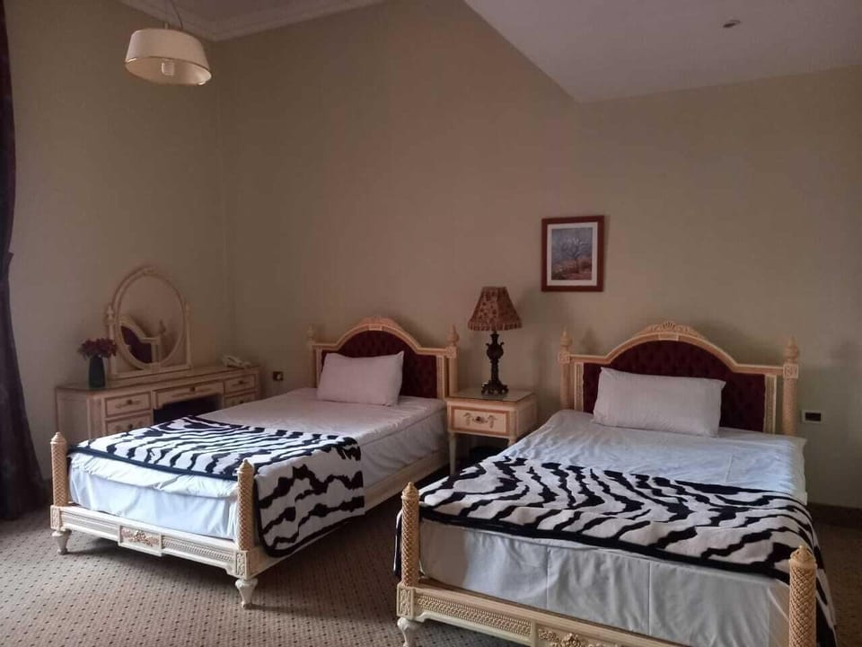 Standard Double or Twin Room | In-room safe, iron/ironing board (on request), WiFi (free)