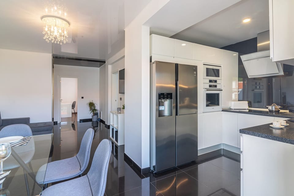 Apartment, 3 Bedrooms, Pool Access | Private kitchen | Microwave, oven, dishwasher, coffee/tea maker