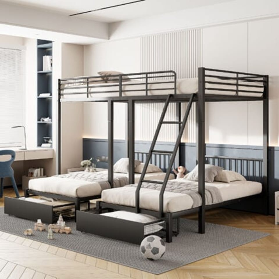 Economy Triple Room | Free WiFi, bed sheets