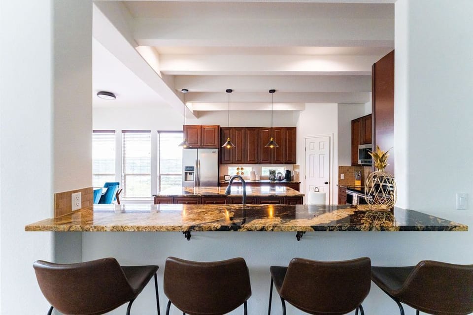 Breakfast Bar - Walker Luxury Vacation Rentals