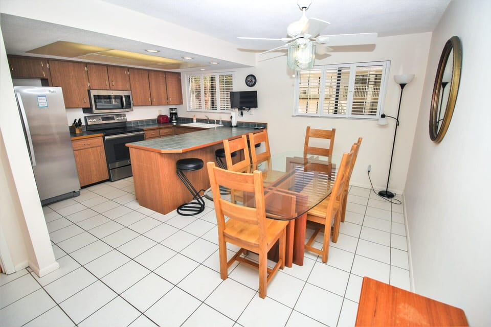Dining Room for 6