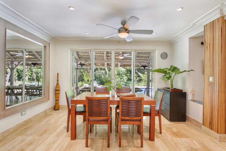 Villa Tortuga B55: dining area