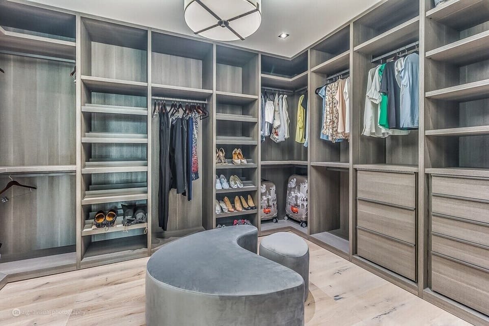 Closet Master Bedroom