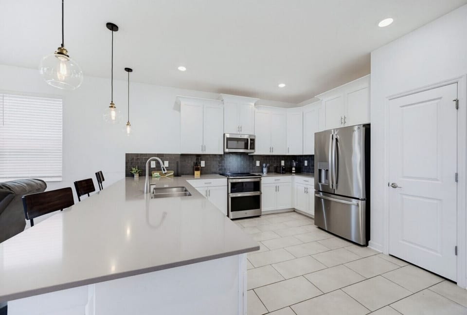 Chef kitchen - full working view