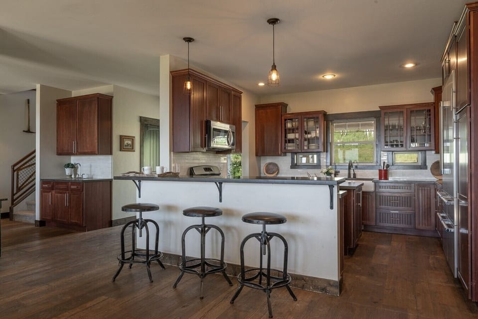 Main floor kitchen