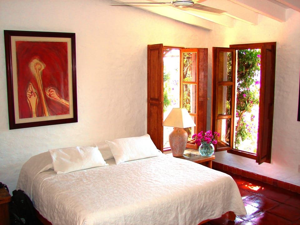 Individually decorated, rollaway beds, free WiFi