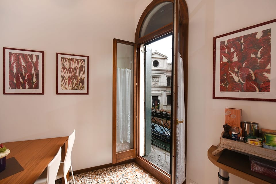 Kitchen and Dining Room (3)