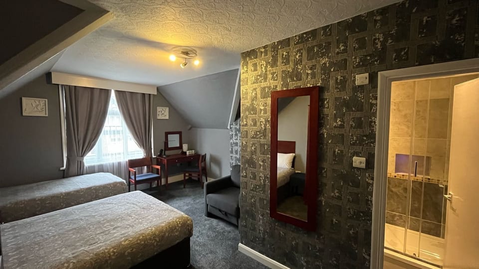 Triple Room, Ensuite (Double and Single Beds)