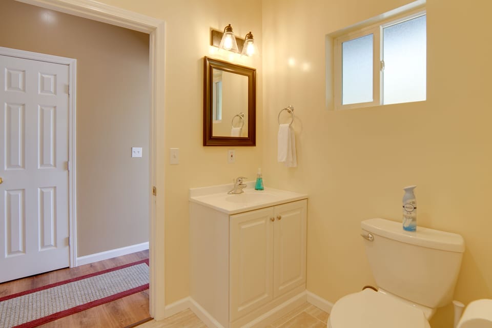 Full Bathroom
