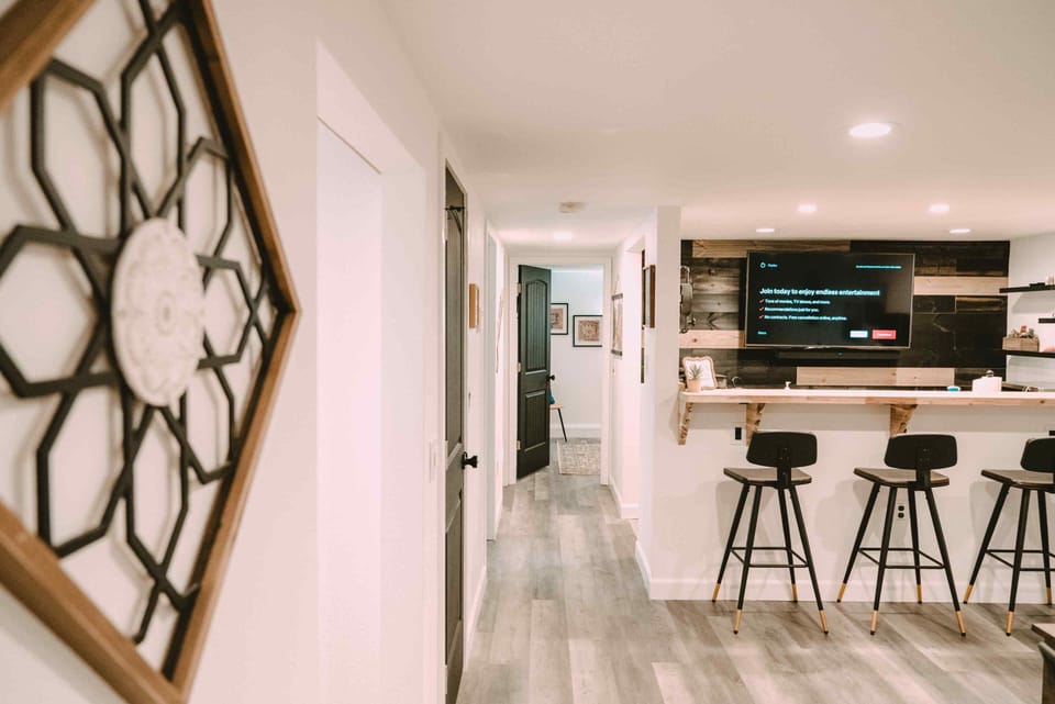 Downstairs Dining Area, Bar, & Kitchenette