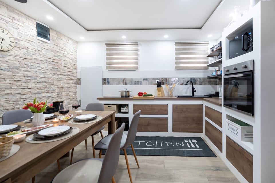 Kitchen and dining area