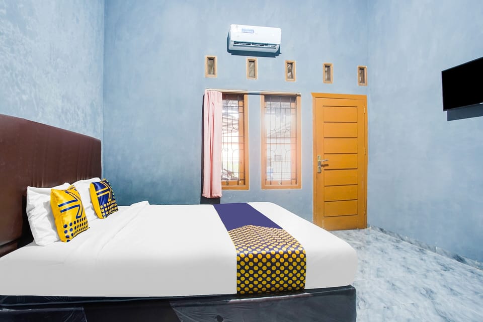 Double Room | WiFi (free), bed sheets