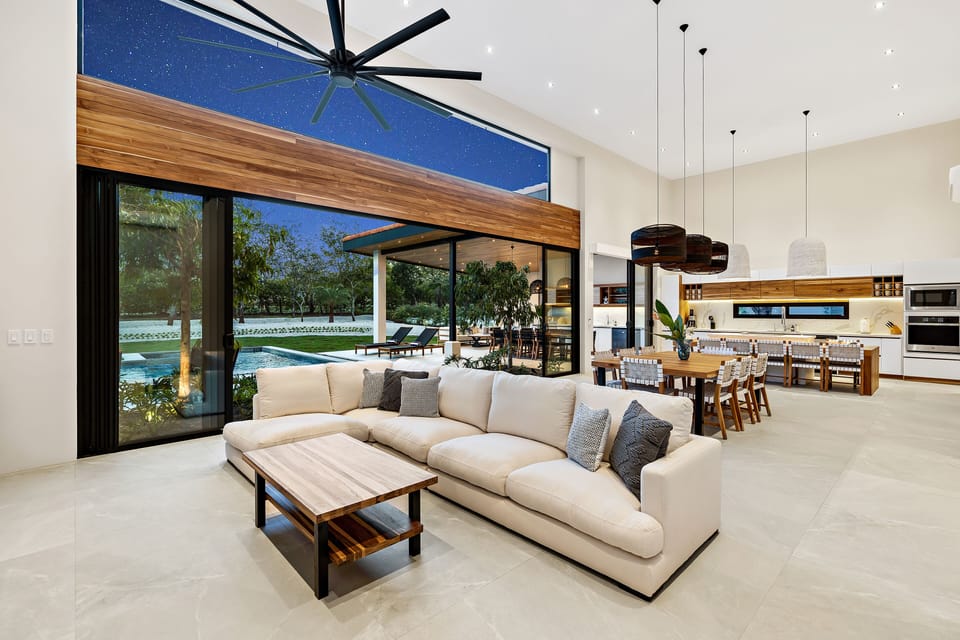 Living room Couch 