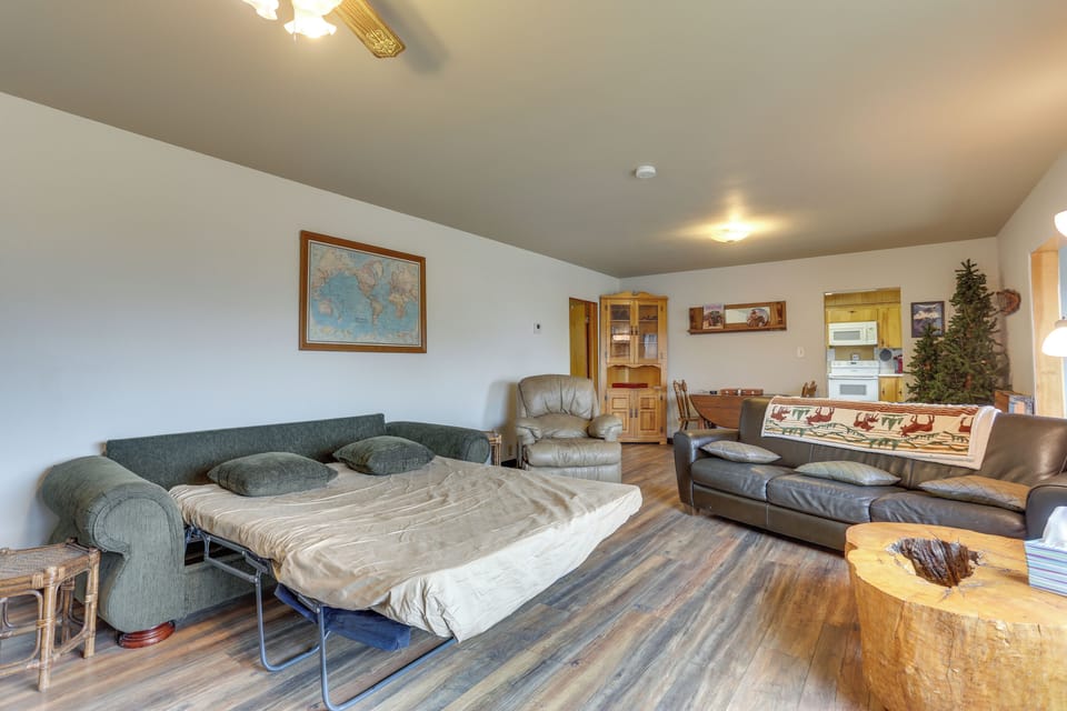 House (3 Bedrooms) | Interior