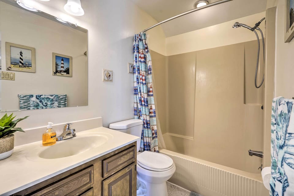 Brigantine Retreat w/ Balconies - Walk to Beach! Apartment in Brigantine