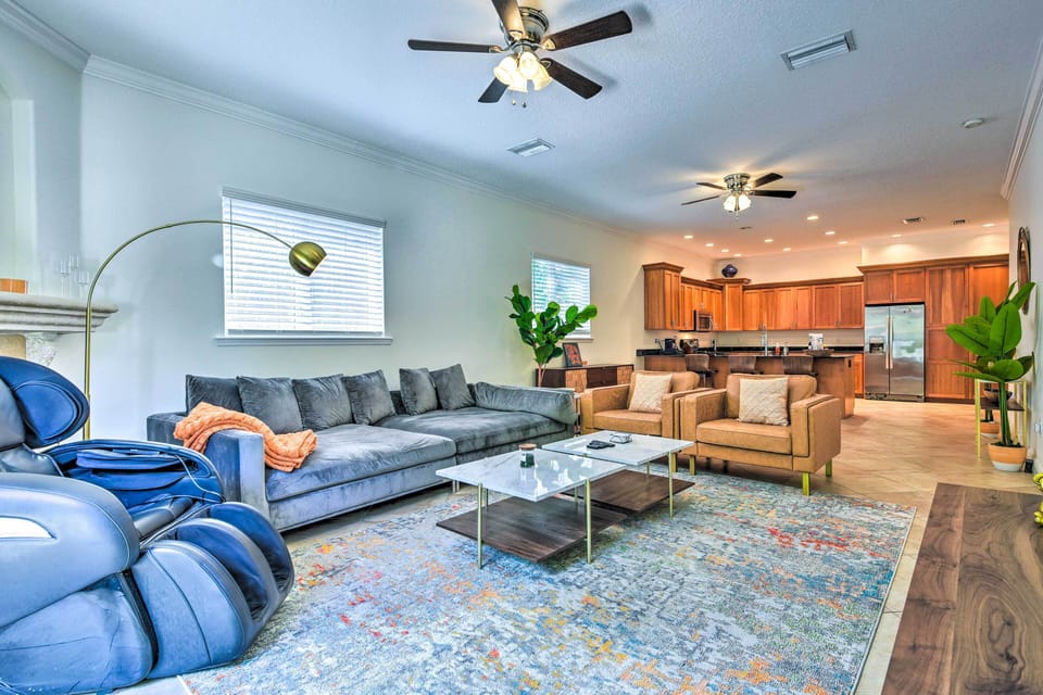House (4 Bedrooms) | Interior
