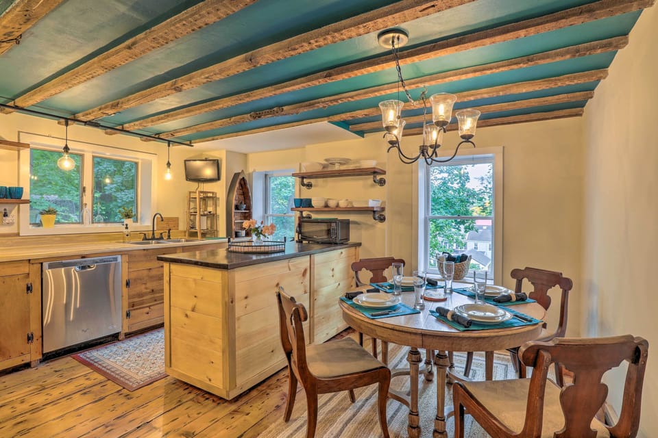 Cottage (2 Bedrooms) | Interior